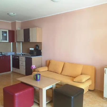 Dolce Complex מלון דירות 3*