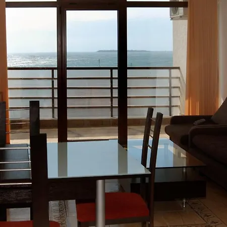 Dolce Vita Apart Complex 3* Sveti Vlas